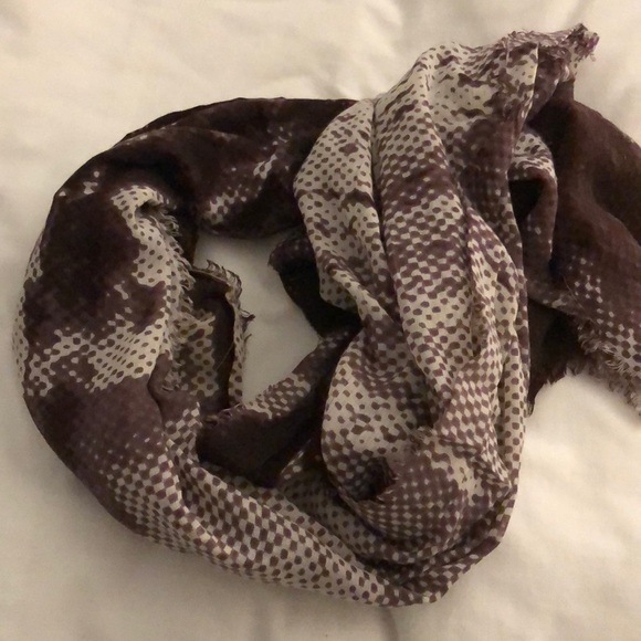 Gap Purple Textured Print Scarf - Picture 1 of 1